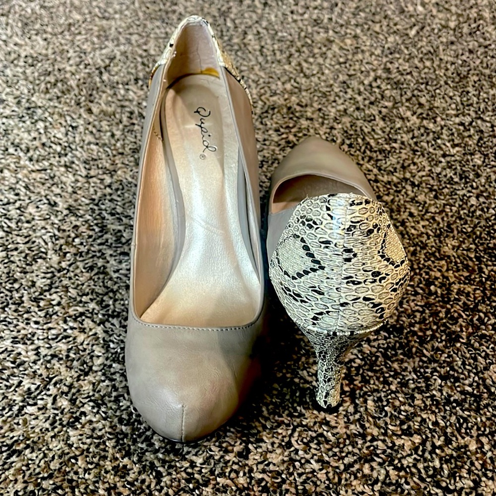Gray heels with snake skin detail on back
